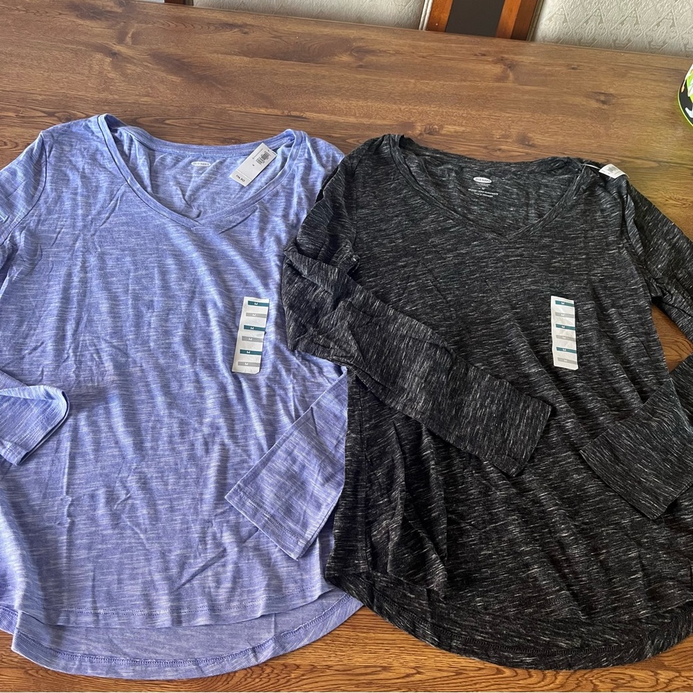 Ladies NWT lightweight Old Navy shirts size Medium
